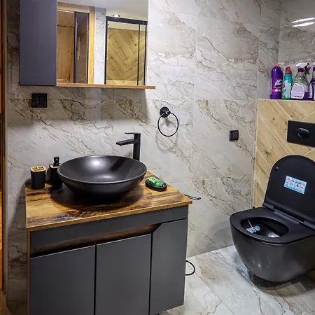 Nale Luxury