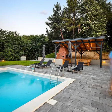 Nale Luxury Alpesi faház *